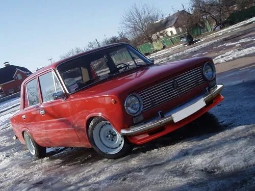 Самодельный ваз 2101. Губа 2101. Ваз 2101 передняя губа. Губа 2101. Губа 2101.