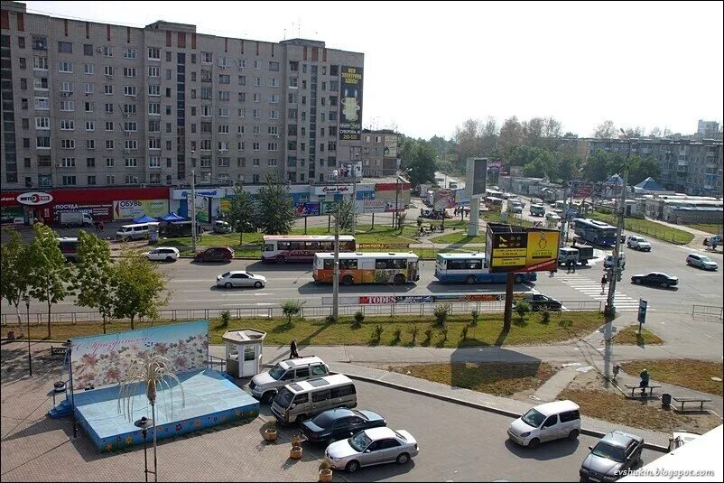 Хабаровск южный мкр. Хабаровск южный микрорайон центральная 1ґ. Хабаровск южный микрорайон старые фото. Микрорайоны хабаровска. Южный парк хабаровск.
