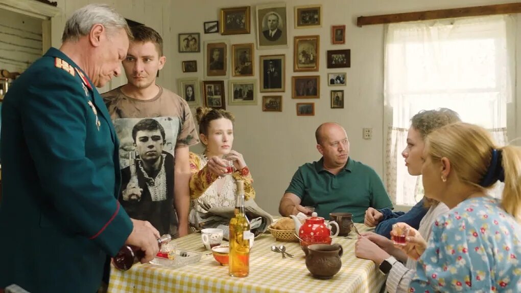 Комедия родня. Комедия родня. Комедия родня. Комедия родня. Комедия родня.