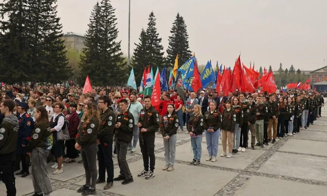 9 мая участвовать. Парад 9 мая Новосибирск. Новосибирцы которые участвовали в Великой Отечественной войне. Новосибирск в годы Великой Отечественной войны.