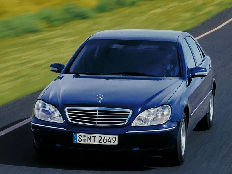 2002 г по 2005 г. Mercedes-Benz w220. Мерседес Бенц w220. Mercedes-Benz s-klasse w220. Mercedes Benz s320 w220.