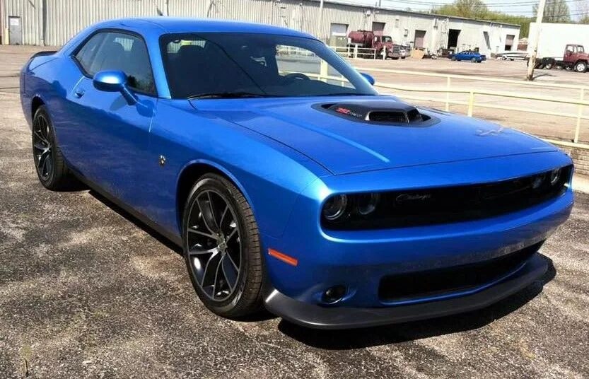 Додж челленджер темно синий. Dodge challenger 2019. Додж челленджер синего цвета. Додж челленджер срт демон. Dodge challenger srt8 392.