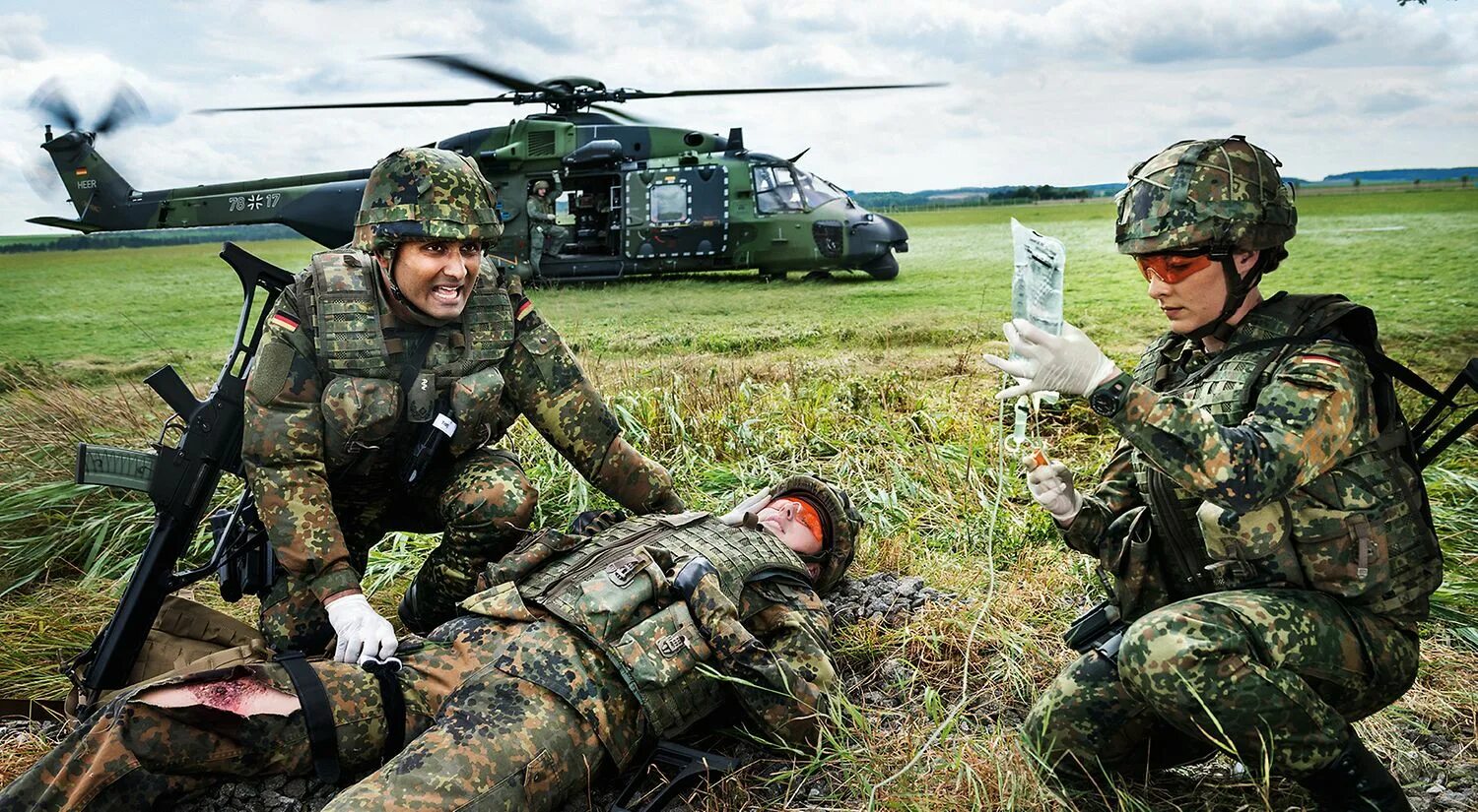 Der bundeswehr. Страйкбол Бундесвер. Солдат Бундесвера. Бундесвер 2022. Военные медики Бундесвера.