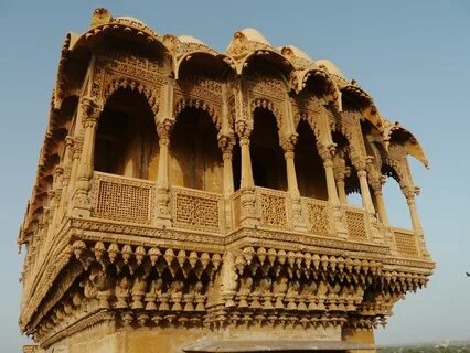 Исторические памятники старинные постройки 2 класс