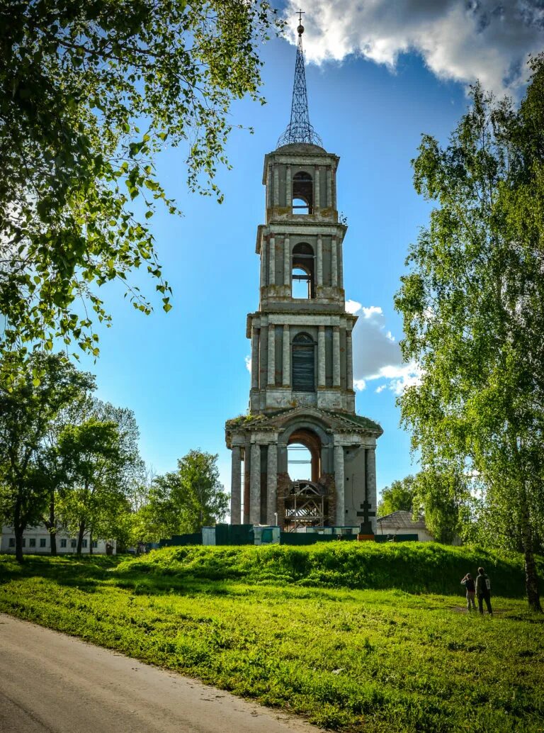 Погода точная венев. Венев колокольня никольской церкви. николаевская колокольня венев. венёв тульская область. венёв тульская область колокольня.