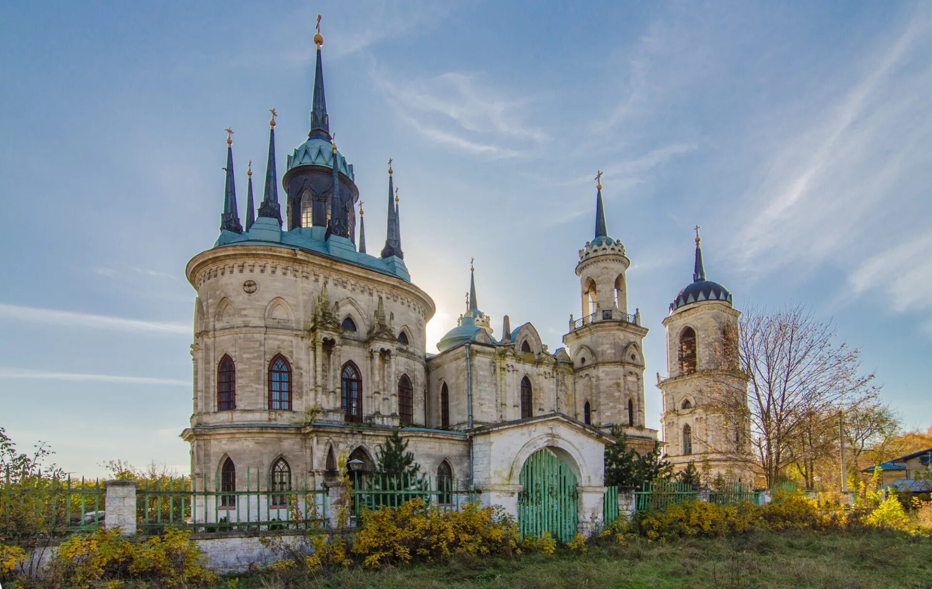 владимирская церковь быково. дворец в быково в московской области. звенигород саввино сторожевский. сергиев посадский район. гремячий ключ.