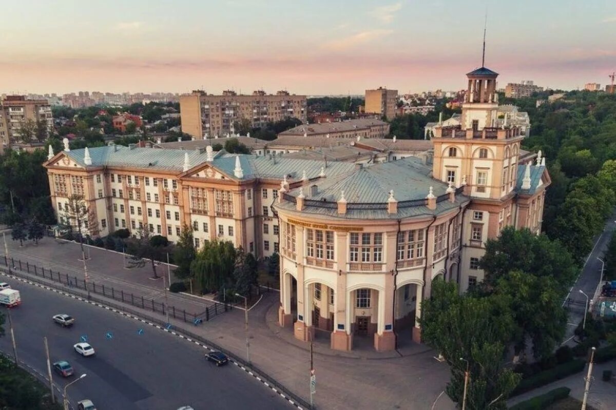 Филиал РГУПС в г.Воронеж - Поздравление ректора РГУПС В.Д. Верескуна с Днем знан