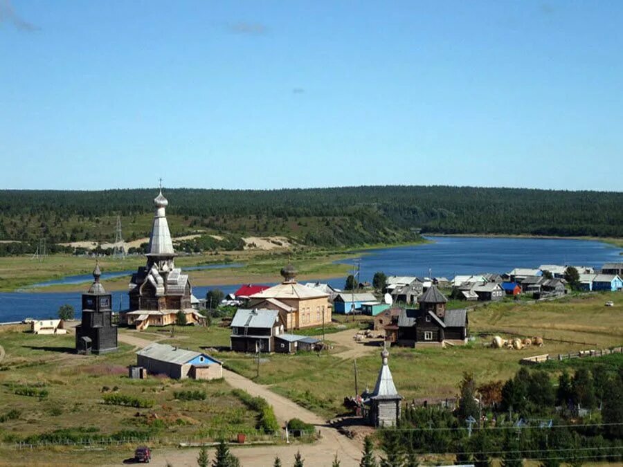 Варзуга Церковь Успения Пресвятой Богородицы. Храм Успения Пресвятой Богородицы в Варзуге Мурманской области. Успенская Церковь в Варзуге Мурманской области. Кольский полуостров Варзуга.