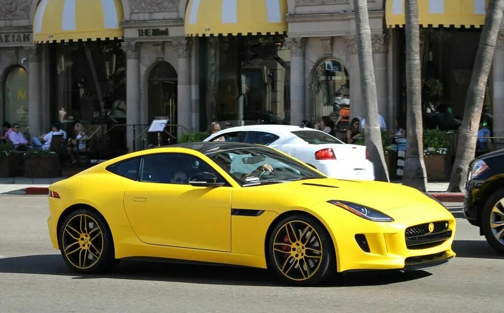 Желтая хонда сивик ek9. Civic type-r 2008 желтый. Желтая хонда цивик 4д. Хонда цивик type r желтый. Honda civic type r жёлтая.