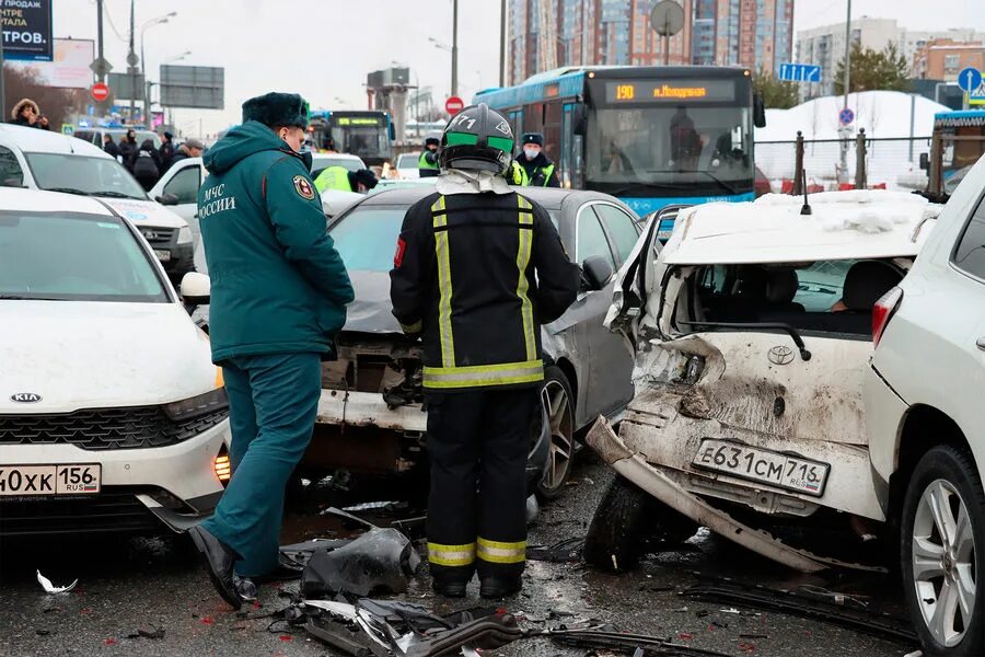 Что произошло 5 мая. ДТП В Москве на Рублевском шоссе. ДТП С Алексеем Шепелем на Рублевке. Авария на Рублевском шоссе сейчас.