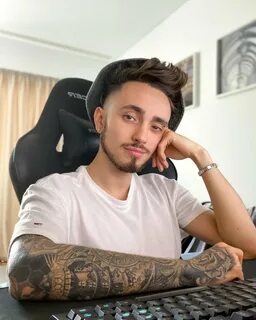 Эдисон ЮТУБЕР.