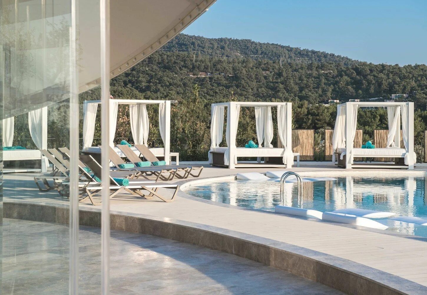 Nikki spa. Nikki Beach Resort & Spa Bodrum. Susona Bodrum, LXR.