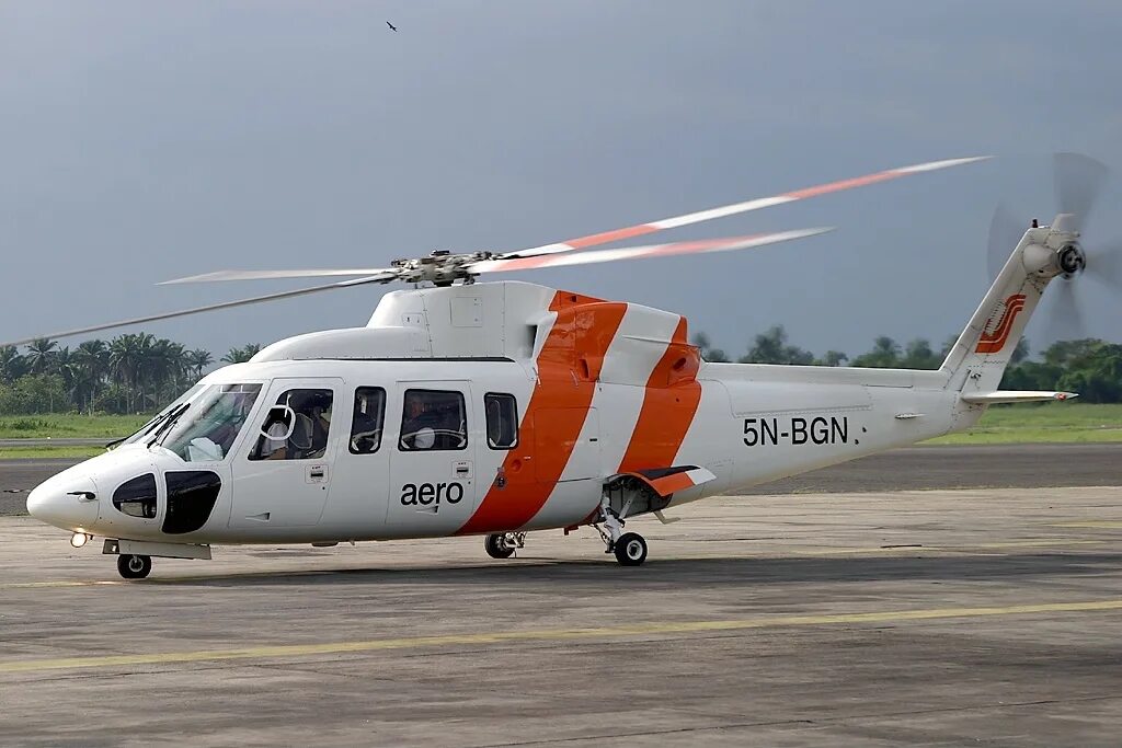 C 76. Sikorsky s-76c. Sikorsky s-76c Lux. Sikorsky s-76 Spirit. Вертолет Сикорский МТ-500.