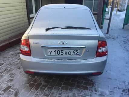 Бампер приора серебристый