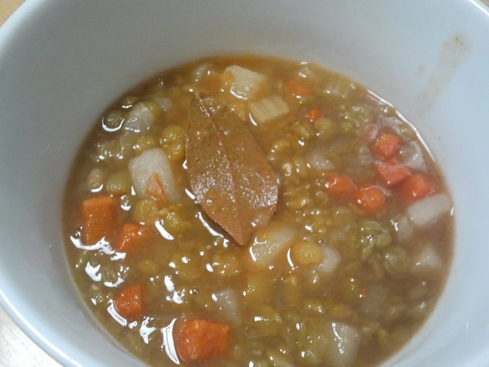Гороховый суп с говядиной. Гороховый суп варка. Гороховый суп в кастрюле. Суп гороховый с мясом говядины.