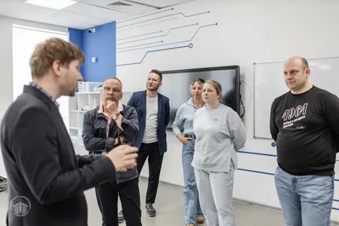 Академия людях