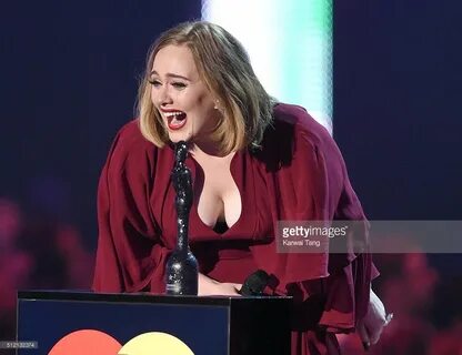 Adele cleavage