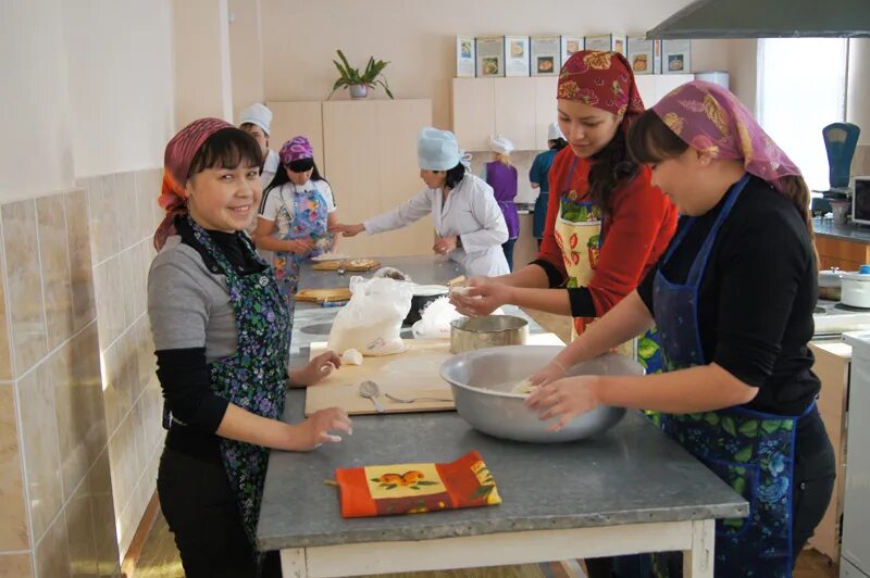 Сайт сибайского медицинского колледжа. Педагогический колледж Сибай. Медицинский колледж Сибай. Сибайский директор колледжа строительства. Преподаватели Сибайского медицинского колледжа.