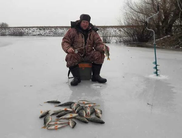 Рыболовный сайт красноярска. Канашские рыбаки. Рыбаков. Сайт рыбаков Волгоградской области.