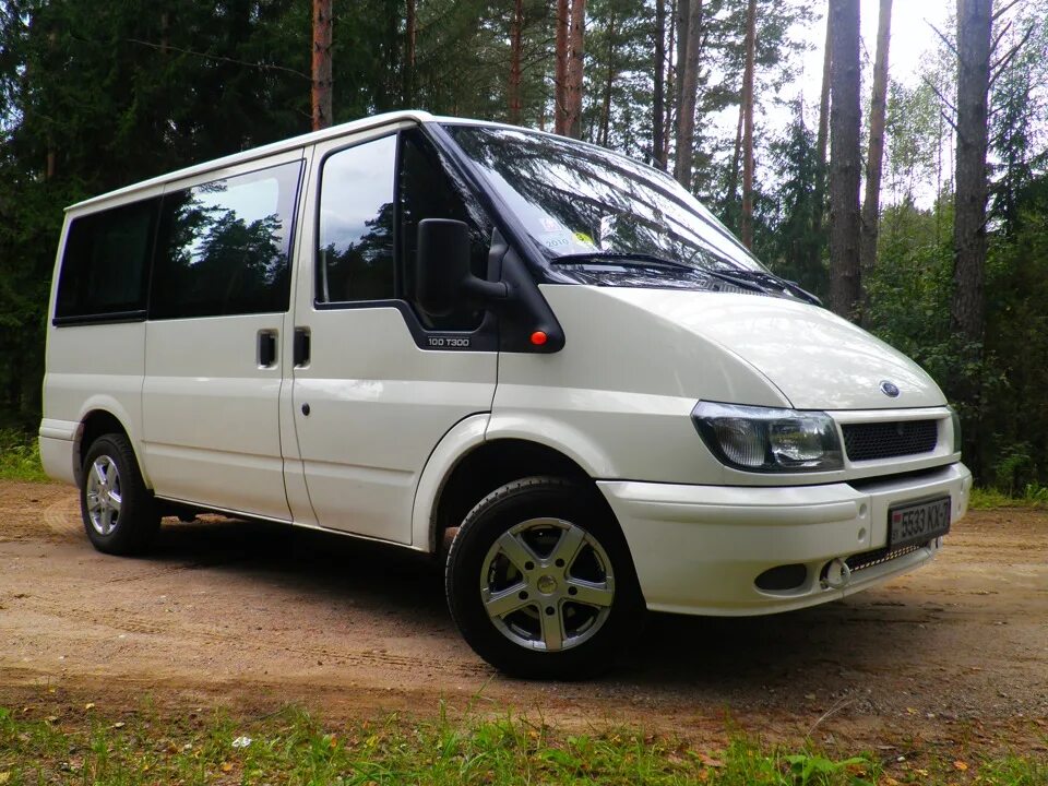 Форд дизель купить бу. Ford Transit 2. Ford Transit 2001 2.0. Ford Transit 2001. Форд Транзит 2002 2.0 дизель.