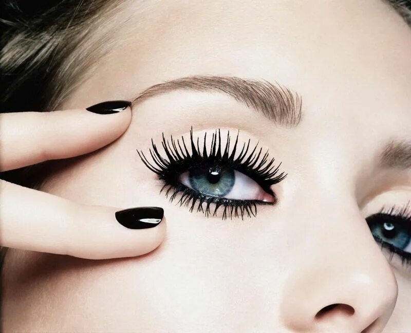 Наращивание ресниц детям. Красивые ресницы. макияж ресниц. красивые нарощенные ресницы. красивый глаз с ресницами.