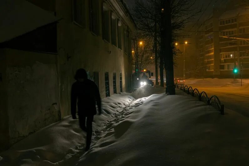 Глубокая зимняя ночь метель в доме ни. Ночная метель. Ночная Метелица. Фотография метель в городе ночью. Метель ночь никого нет улица.