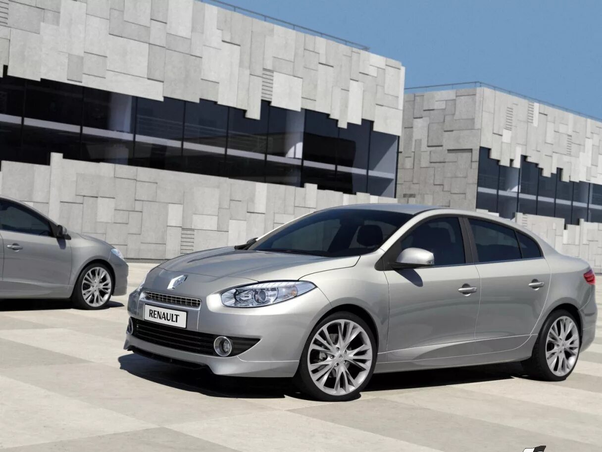 Renault Fluence. Renault Fluence 2014. Тюнингованный Renault Fluence. Renault Fluence RS. Тюнинг рено флюенс