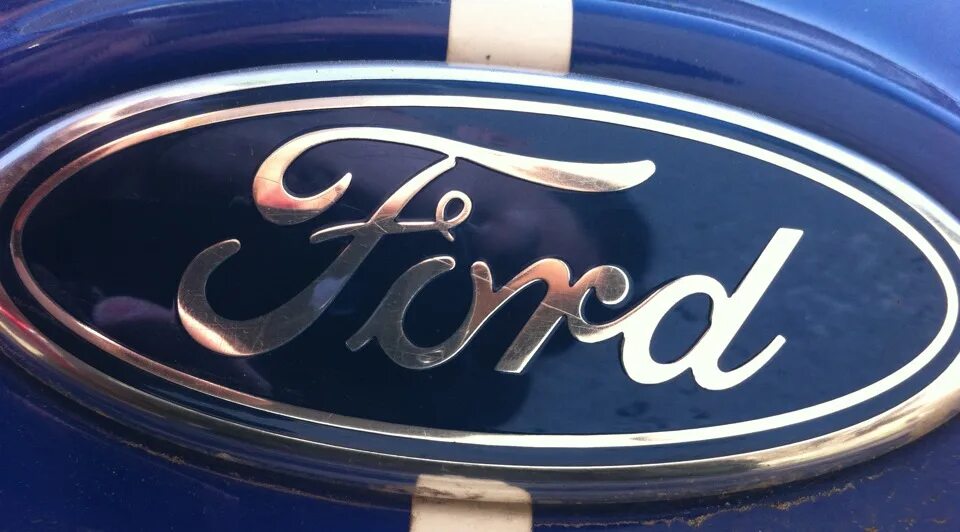 Значок Форд bt4z8213a. Как нарисовать значок Форд. Размер эмблемы Форд Фиеста мк5. Значок Ford эскиз.