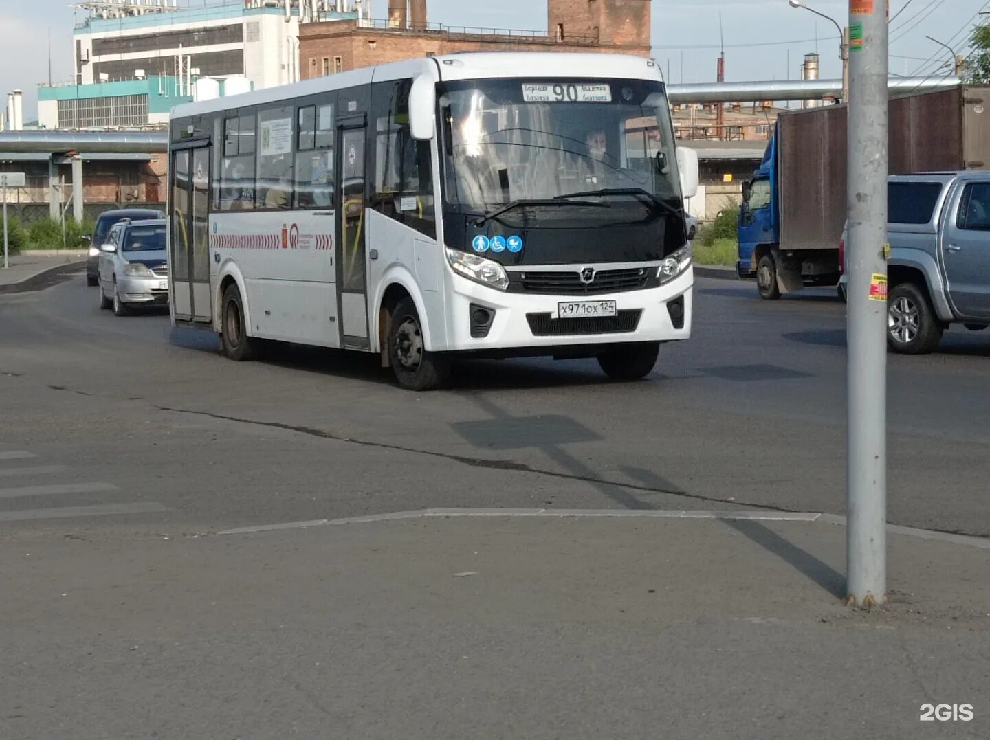 Автобуса 90 3. Автобус 90 Красноярск. Маршрут 90 автобуса Красноярск. Автобус 90 маршр. Красный 90 автобус Красноярск.