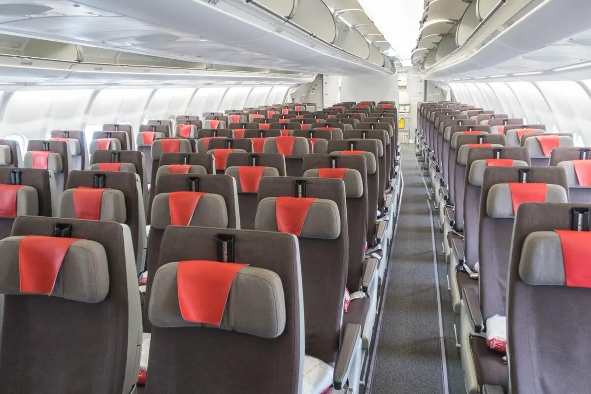 Airbus a330-200 внутри. Аэробус а330-200 норд винд. Аэробус а330-200. Аэробус а330 200 северный. Аэробус а330 200 северный.