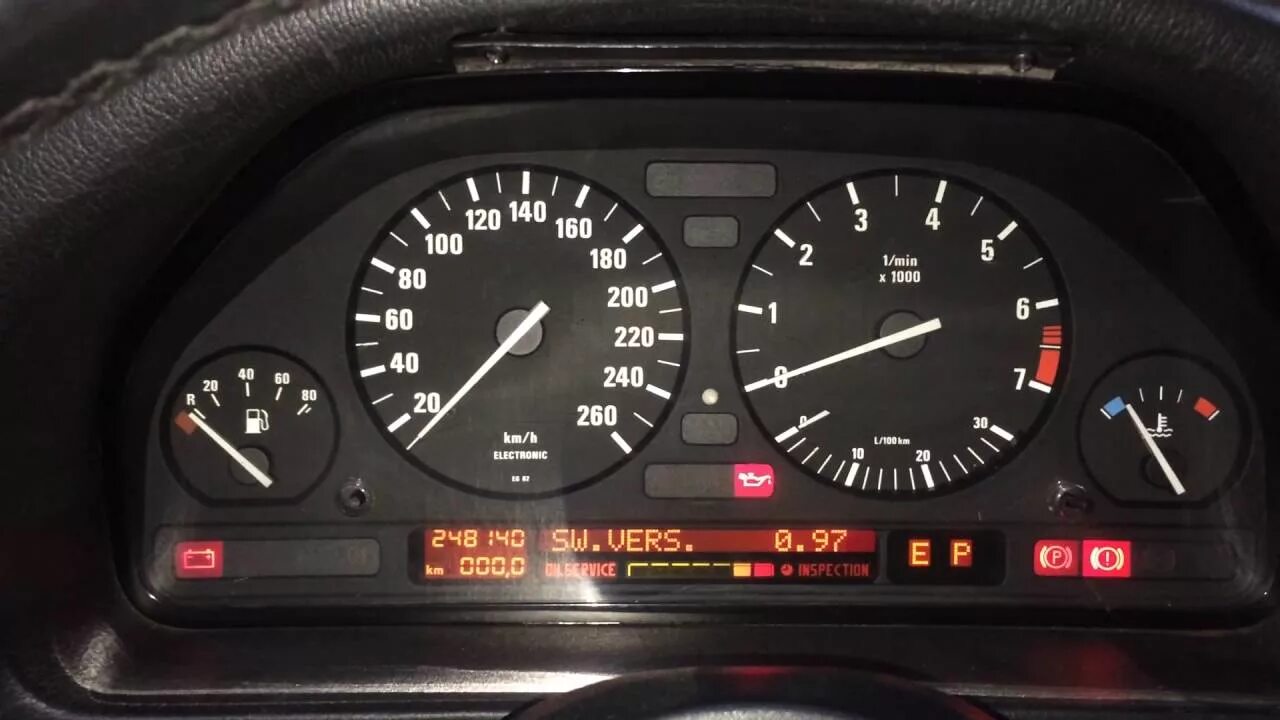 Бмв е34 прибор. Панель приборов е34. Приборка бмв е34. Панель бмв е34. Приборная панель бмв е30 м3.