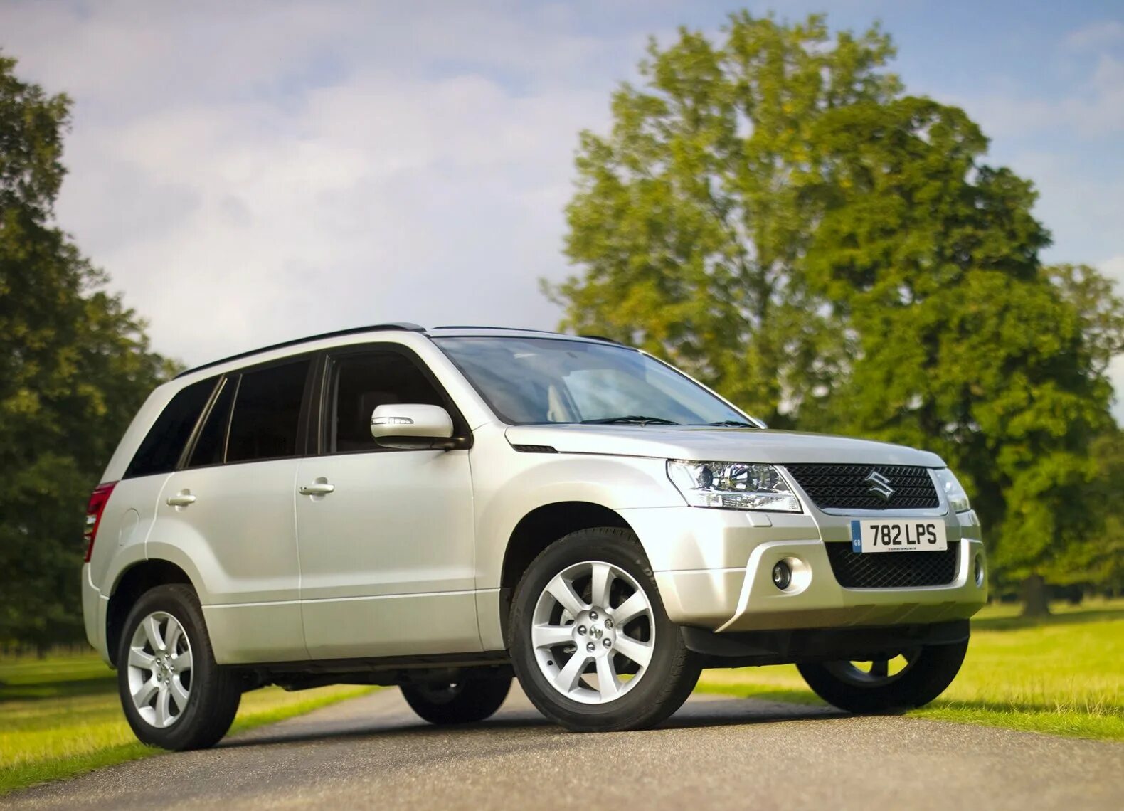 Suzuki grand vitara 3 дверная. Внедорожники сузуки витара. Внедорожники сузуки витара. Сузуки витара 1990. Suzuki grand vitara 1.