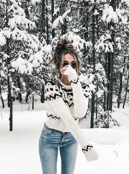 Зимнее фото девушки на аву Pin on SNOW Snow photoshoot, Winter photoshoot, Winter portraits