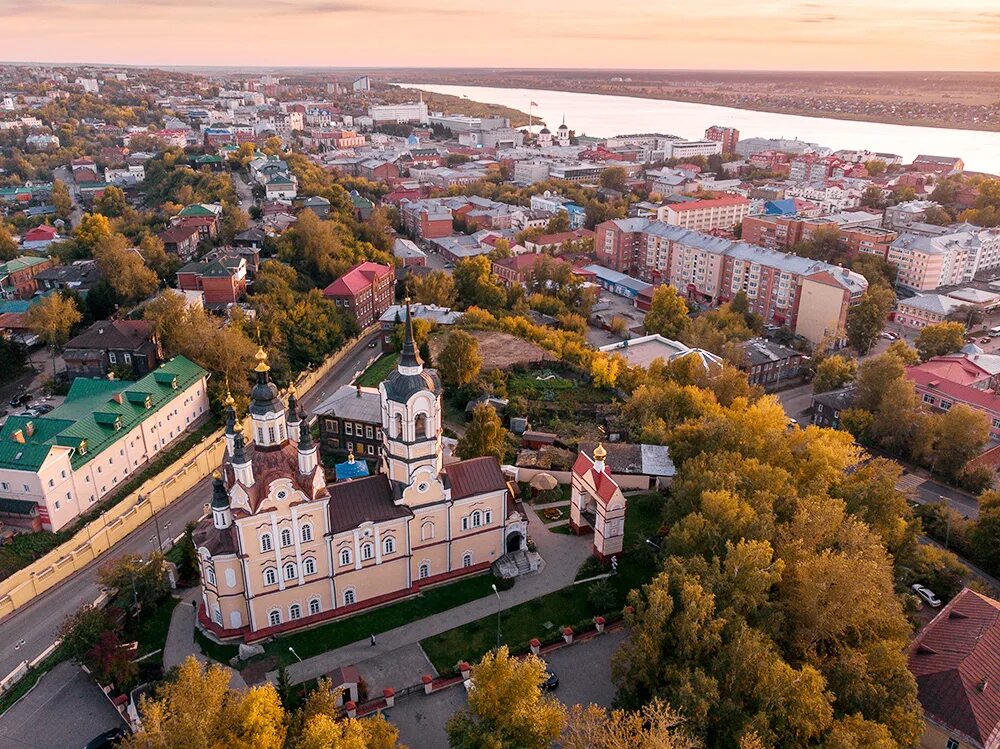 Томск маленьким город. Город томск. томск вид сверху. панорамный вид реки томь томск. томск центр города.