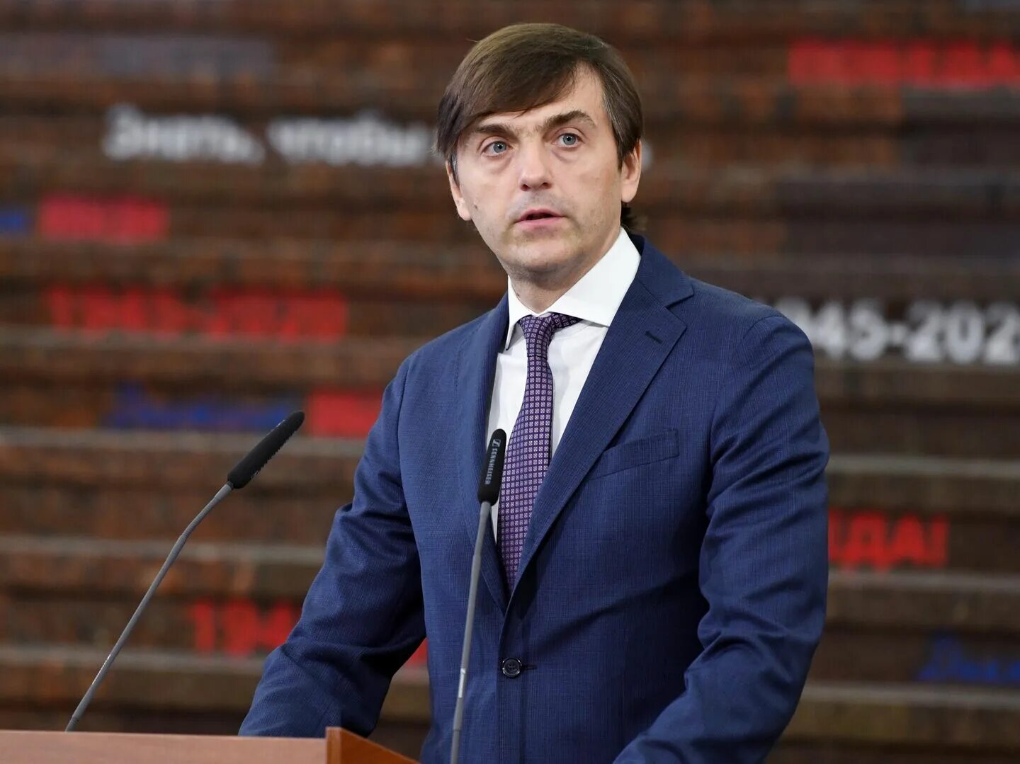 Министр среднего. Сергей сергеевич кравцов. кравцов сергей сергеевич министр. минпросвещения сергей кравцов. кравцов министр просвещения.