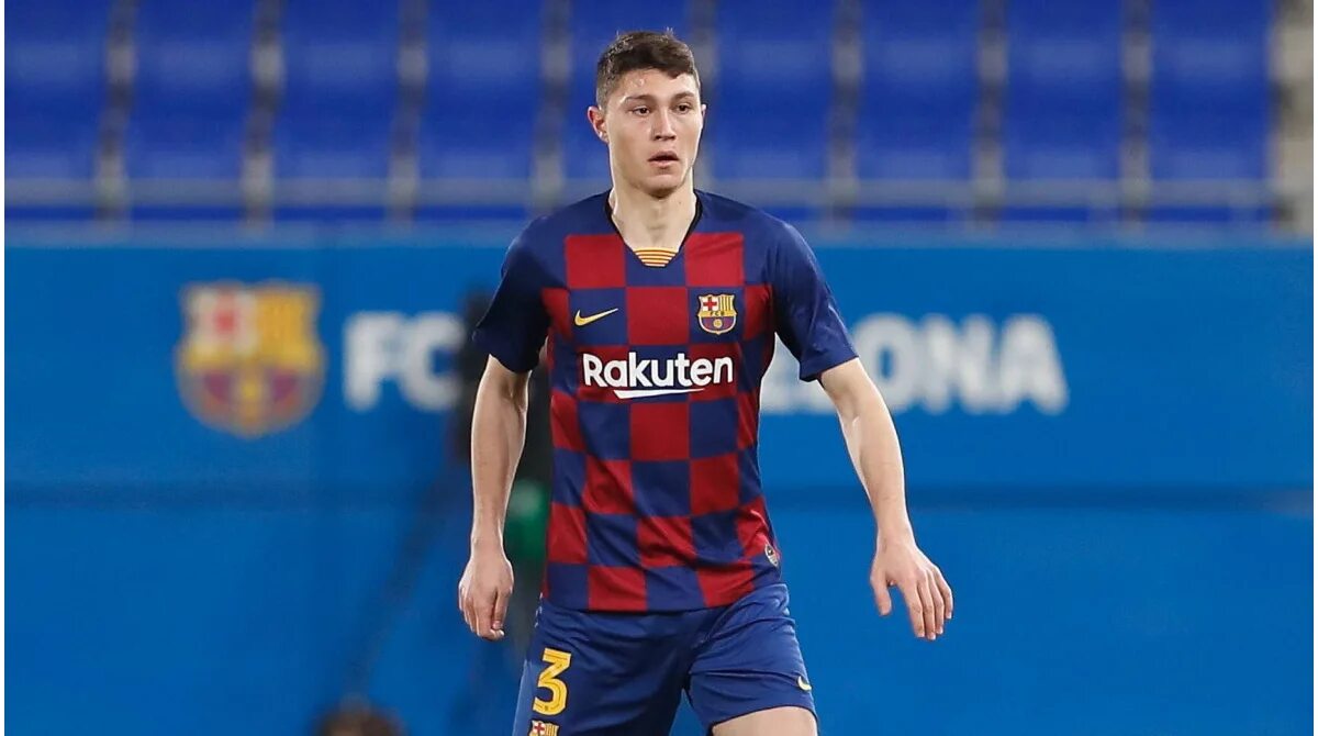 Barcelona transfermarkt. Куэнка футболист. Куэнка футболист барселоны. Куэнка футболист. Футболист барселона куэнка.