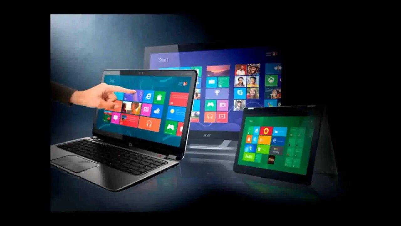 Компьютеры с операционной системой windows 10. Программное обеспечение ноутбука. техника windows. установка операционной системы ноутбука. баннер с компьютерной техникой и виндовс.