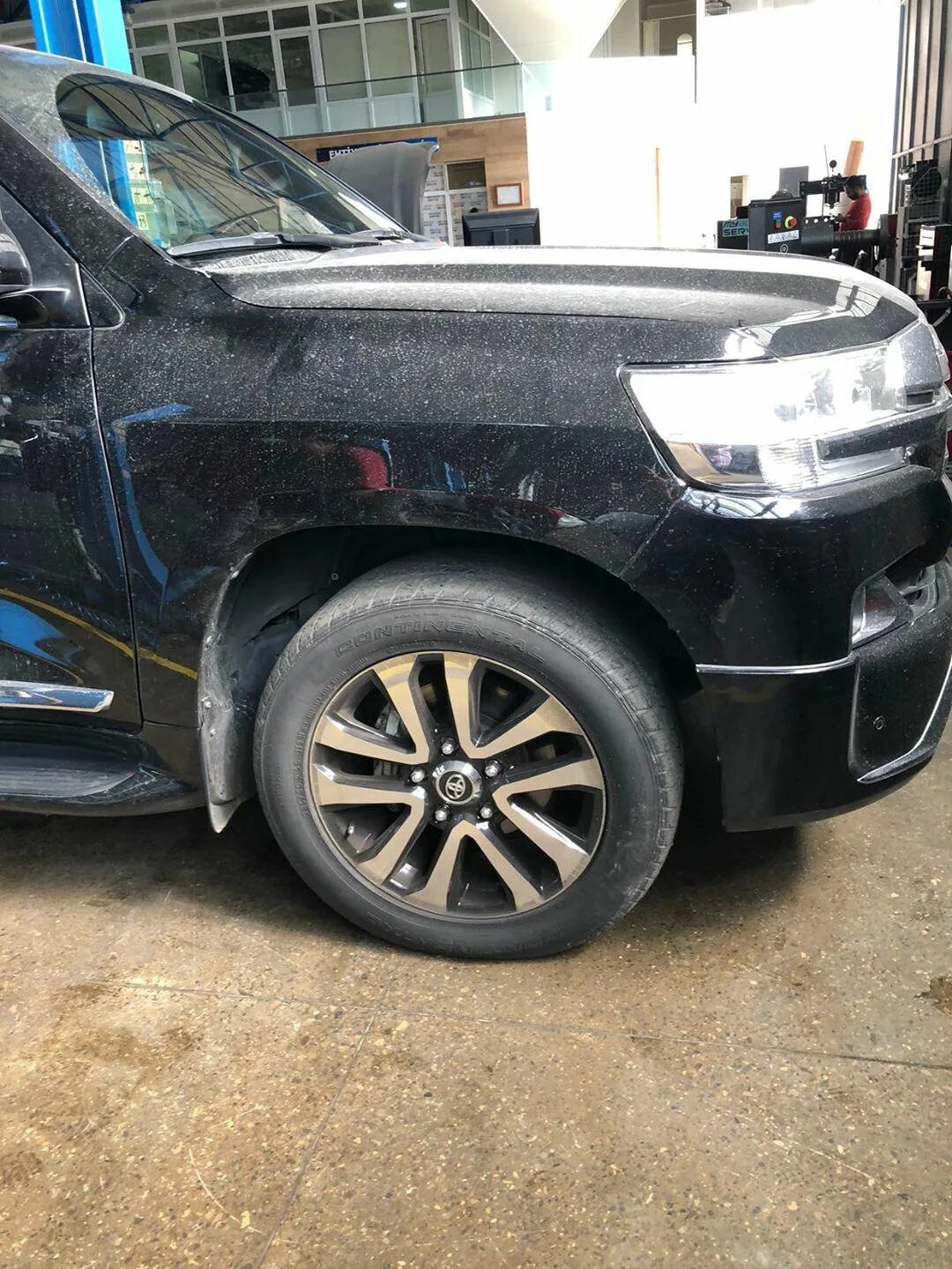Диски land cruiser 105. Toyota land cruiser 105. Колеса с дисками для ленд крузер 200. Сверловка крузер. Сверловка дисков ленд крузер 100.
