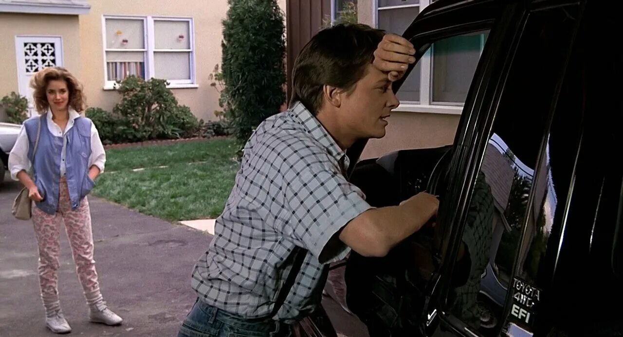 дженнифер паркер назад в будущее 2. назад в будущее марти и дженнифер. дженнифер паркер-макфлай. назад в будущее 1 марти. марти макфлай и дженнифер паркер.