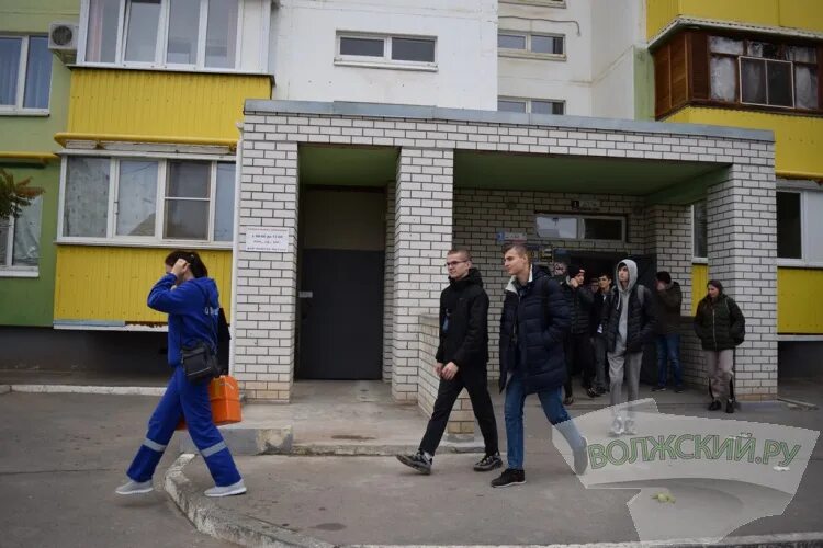 Сирена воздушной тревоги. Воздушная тревога сарапул. Воздушная тревога омск. Ракетно воздушная тревога. Звук сирены.