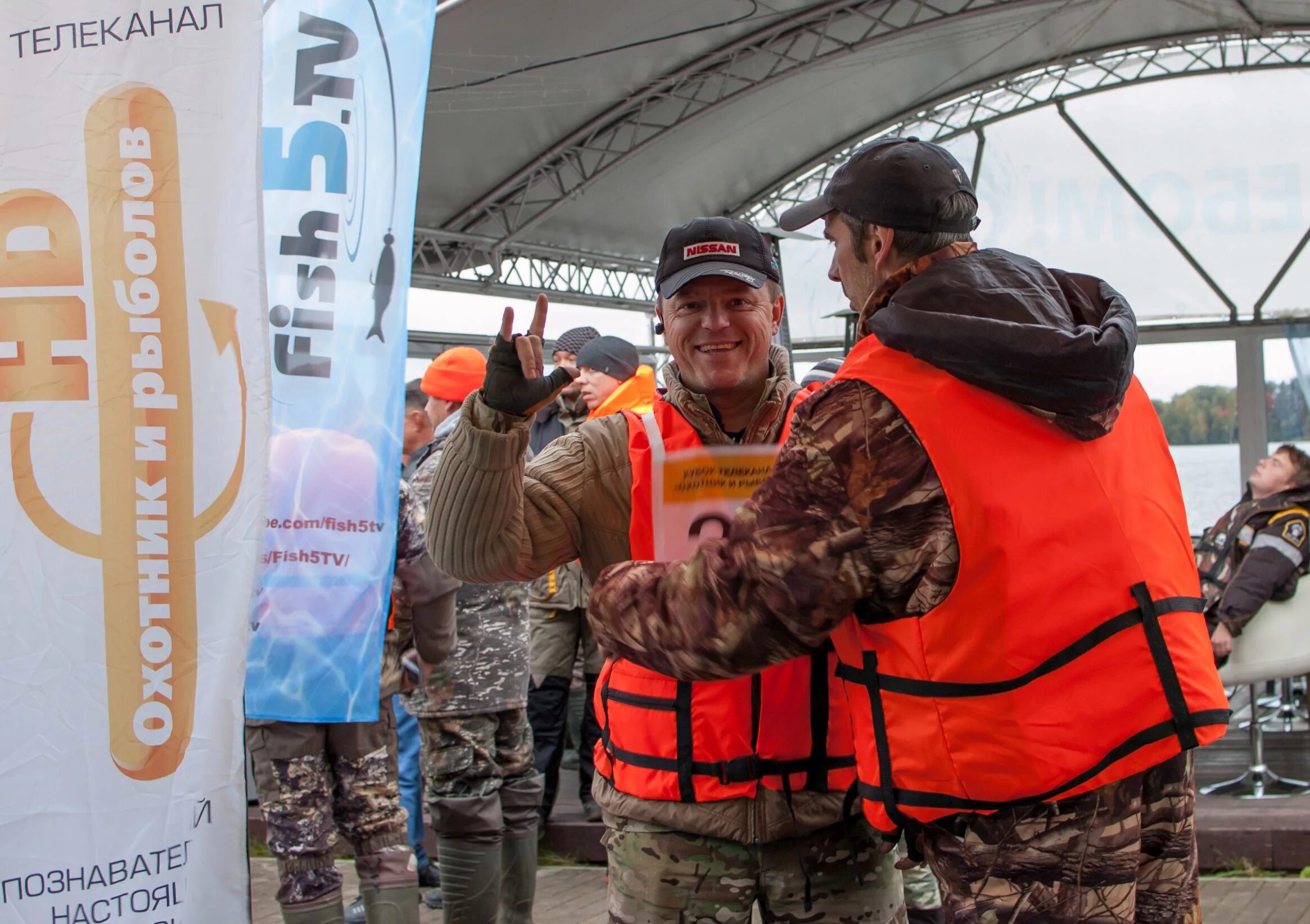 зимняя рыбалка. рыбак рыбачит 2002. верх сузун рыбалка. салауши агрызский район рыбалка. новости рыбака сегодня.