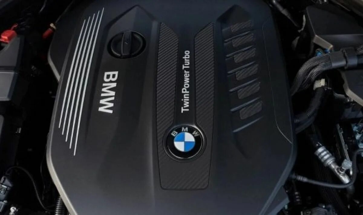 Новые двигатели бмв. BMW m40d мотор. Мотор BMW x3 2020. БМВ 330 дизель. Моторы БМВ g20.