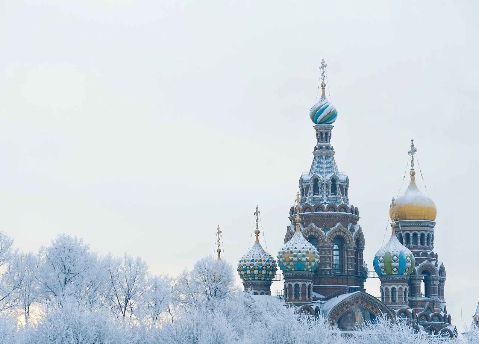 Снежный спас. Храм спаса-на-крови санкт-петербург зима. спас на крови санкт-петербург зимой 2025.