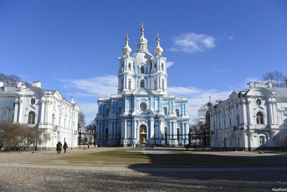 Смольный в москве