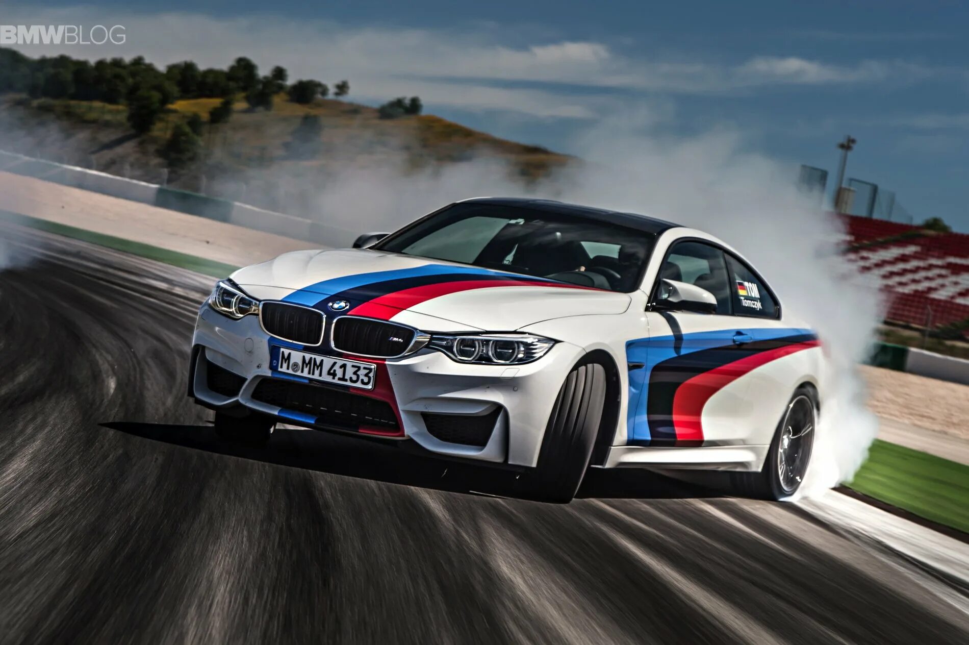 M5 drift. BMW m5 Drift. БМВ м5 в дрифте. BMW m4 Drift. BMW дрифт м5 ф90.