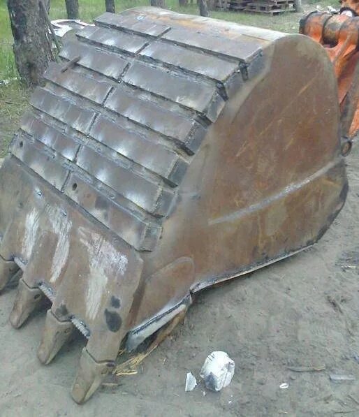 Футеровка ковша экскаватора рс-1250. Футеровка ковша экскаватора. Футеровка самосвалов. Угловая защита ковша pc3000. Футеровка ковша.