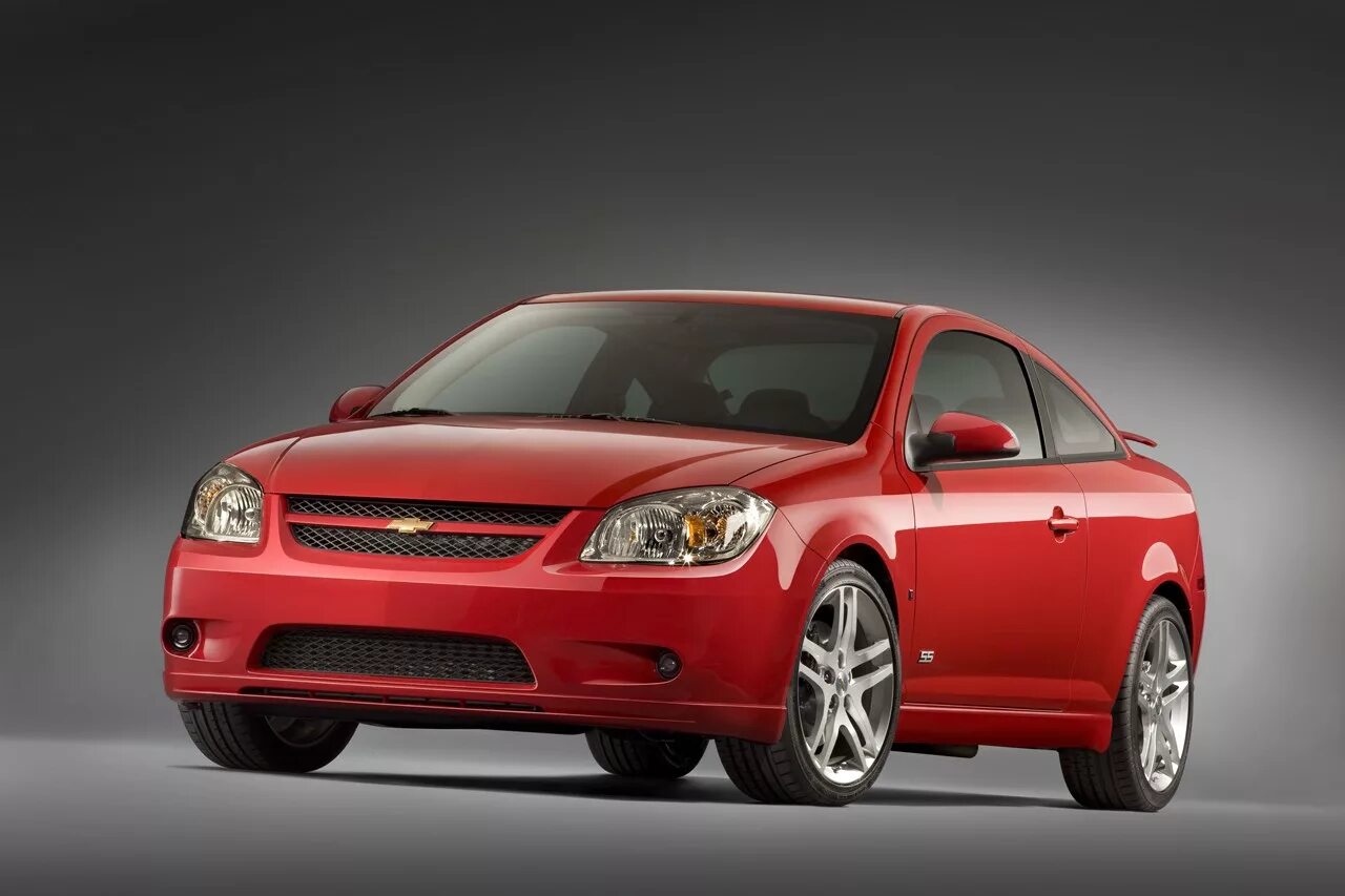 Снимаю легковой автомобиль. Chevrolet Cobalt SS 2004. Chevrolet Cobalt SS 2010. Шевроле кобальт 1 поколения. Chevrolet Cobalt 2008.