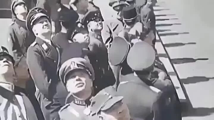 Нацисты в параде Москве 1 мая 1941. Немцы на параде в Москве 1941. Немцы на параде в Москве май 1941г. Немецкие офицеры на параде в Москве 1 мая 1941 года. Фашисты были в москве
