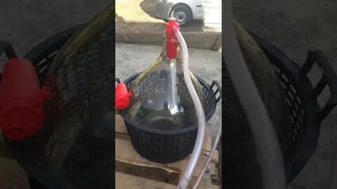 Перелив вина
