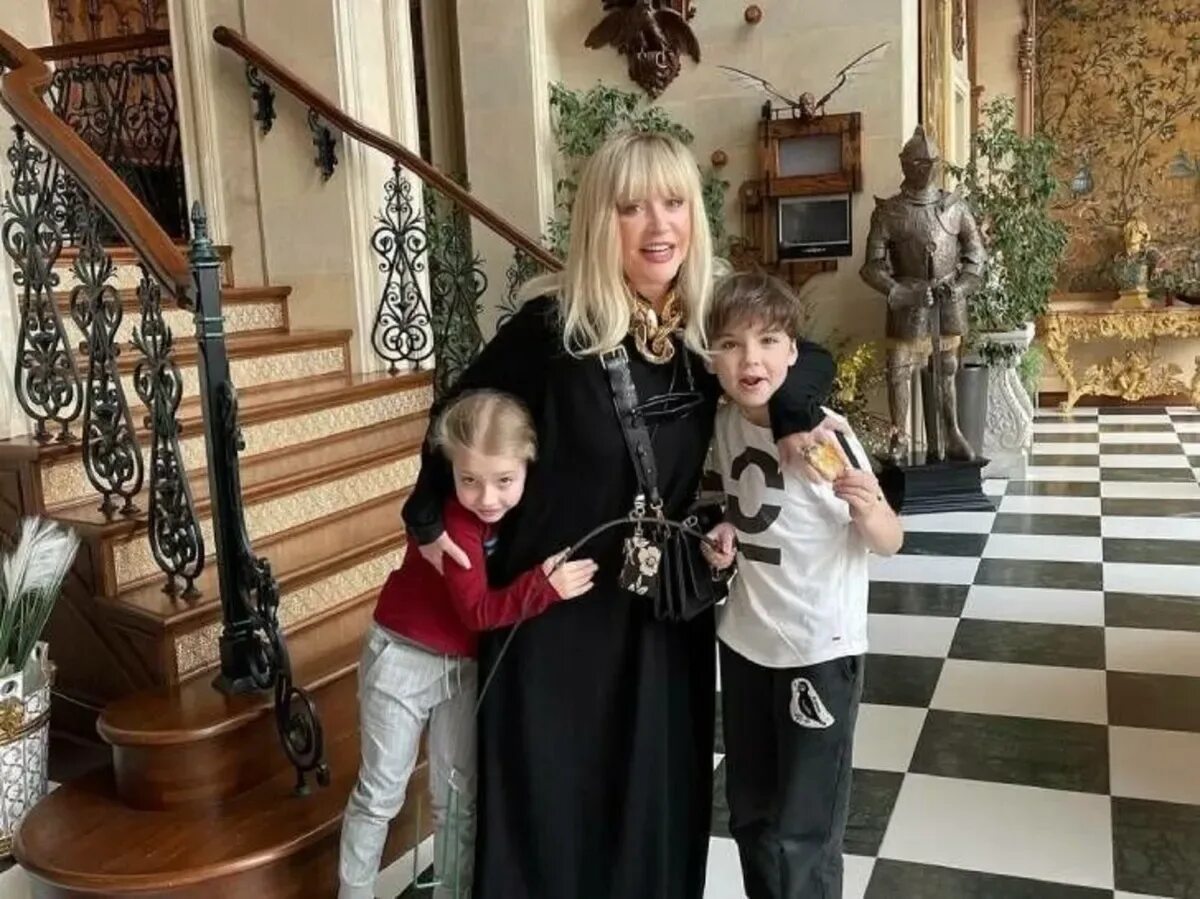 Пугачева последние новости 2023 год. Последние песни пугачевой 2019. Пугачева последние новости 2023 год. Пугачева последние новости 2023 год. Пугачева последние новости 2023 год.